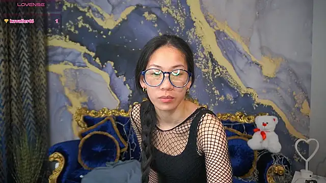 Yen Star online show from April 2026 07:33:02 PM