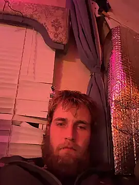 Snapshot of high3ndlowlife chatting on January 2026 11:40:01 PM high3ndlowlife online show from January 2026 11:40:01 PM