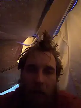 Snapshot of high3ndlowlife chatting on January 2026 08:51:02 PM high3ndlowlife online show from January 2026 08:51:02 PM