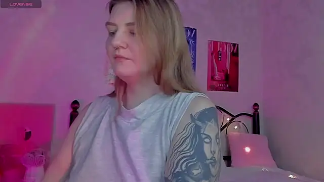 Snapshot of Ruby_Al1en chatting on January 2026 01:21:02 AM Ruby Al1en online show from January 2026 01:21:02 AM