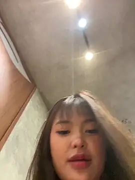   BabyShowPublic   online show from November 2025 02:32:01 PM