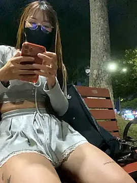   BabyShowPublic   online show from April 2026 02:34:01 PM