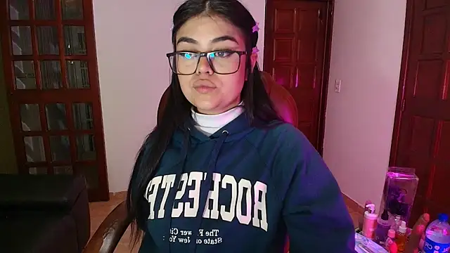 Snapshot of Mia_Morelli_ chatting on November 2025 03:51:01 AM Mia Morelli online show from November 2025 03:51:01 AM