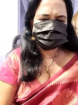 mallu-lover online show from October 2025 12:44:02 AM