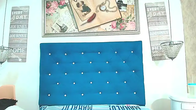 Miladiosa online show from October 2025 12:19:01 PM