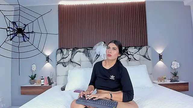 Anny mayyer online show from October 2025 01:56:02 PM