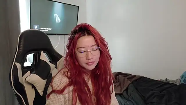 Snapshot of lunnaa_ chatting on September 2025 04:28:01 PM lunnaa online show from September 2025 04:28:01 PM