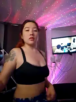 Snapshot of lunnaa_ chatting on October 2025 03:25:02 AM lunnaa online show from October 2025 03:25:02 AM