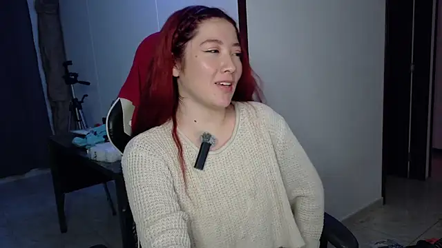 Snapshot of lunnaa_ chatting on October 2025 02:55:02 AM lunnaa online show from October 2025 02:55:02 AM