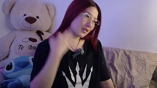 Snapshot of lunnaa_ chatting on November 2025 05:43:01 AM lunnaa online show from November 2025 05:43:01 AM