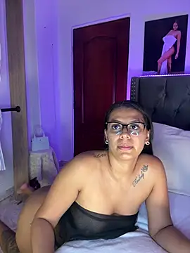 ema zoe online show from April 2026 12:48:01 AM