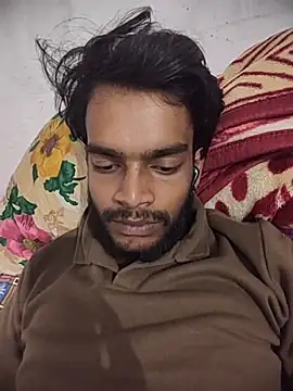 Snapshot of yashuuuu021 chatting on October 2025 06:27:01 PM yashuuuu021 online show from October 2025 06:27:01 PM