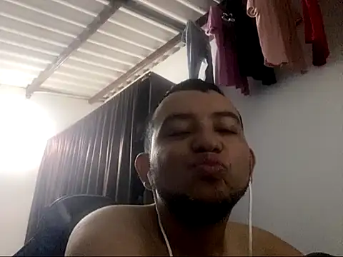 Snapshot of SexIngenieur chatting on November 2025 10:15:02 AM SexIngenieur online show from November 2025 10:15:02 AM