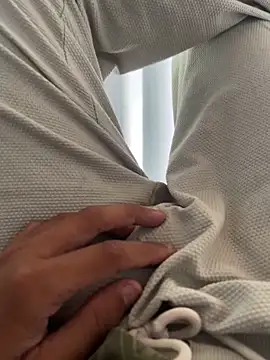 NoddingScorpion online show from April 2026 04:41:01 AM