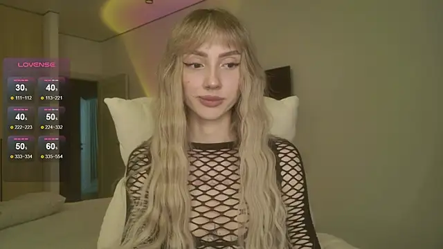 Lunainnk online show from June 2026 08:51:01 PM