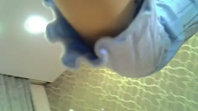 Snapshot of Little_L1ss chatting on October 2025 02:43:02 PM Little L1ss online show from October 2025 02:43:02 PM