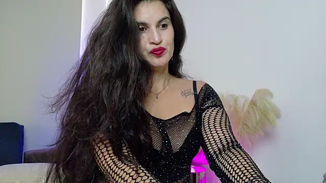 lizdevine online show from December 2025 04:25:01 PM