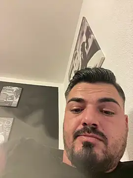 imooLoov online show from October 2025 04:31:01 PM