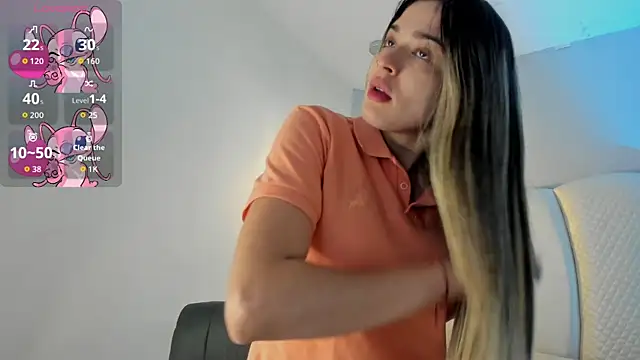 MiaVillalobos online show from October 2025 12:12:02 PM