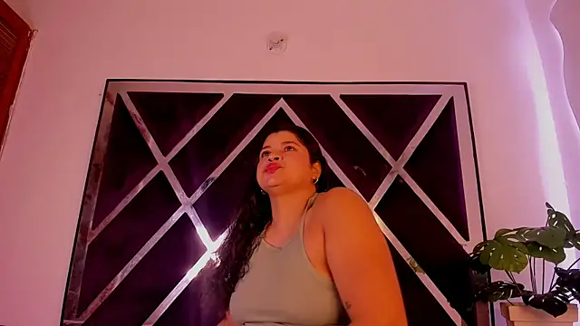 luzenaasm online show from September 2025 03:55:02 AM