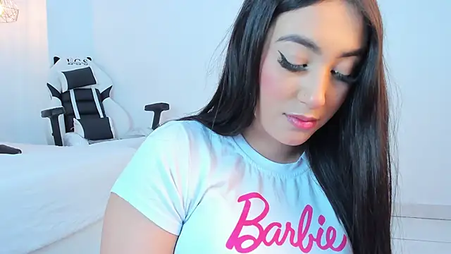 Snapshot of Nina_sweetz12 chatting on January 2026 06:00:01 PM Nina sweetz12 online show from January 2026 06:00:01 PM