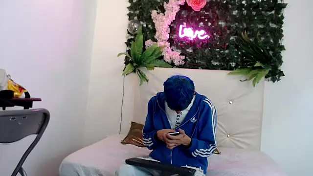 iam lukas   online show from September 2025 02:04:02 AM