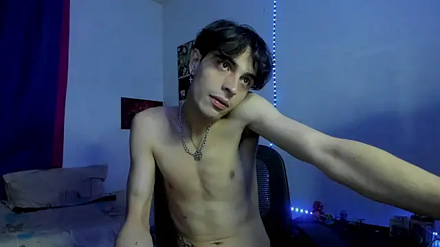 Snapshot of golden_ryyan chatting on December 2025 05:37:02 AM golden ryyan online show from December 2025 05:37:02 AM