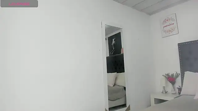 Snapshot of ScarlettVell chatting on September 2025 04:19:01 PM ScarlettVell online show from September 2025 04:19:01 PM