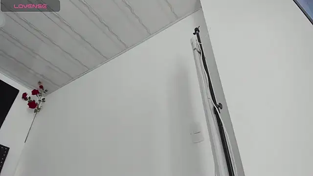 Snapshot of ScarlettVell chatting on October 2025 07:47:02 PM ScarlettVell online show from October 2025 07:47:02 PM