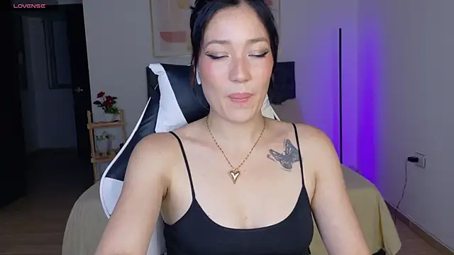 Eliih 01 online show from October 2025 03:18:02 AM