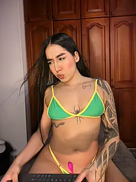 KaditaNavarro online show from July 2026 11:04:02 PM