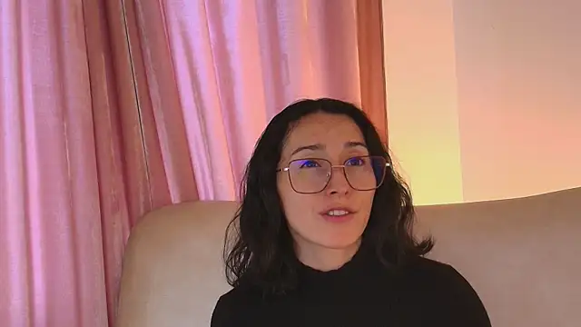 Ginevra esposito online show from May 2026 12:32:01 PM