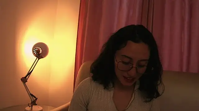 Ginevra esposito online show from May 2026 12:58:01 PM