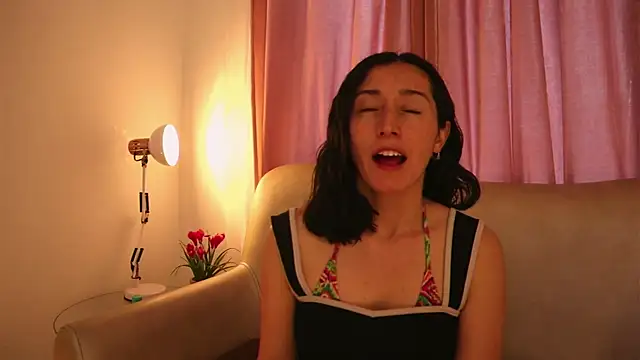 Snapshot of Ginevra_esposito chatting on June 2026 12:33:02 PM Ginevra esposito online show from June 2026 12:33:02 PM