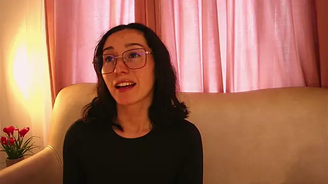 Snapshot of Ginevra_esposito chatting on June 2026 04:35:01 PM Ginevra esposito online show from June 2026 04:35:01 PM