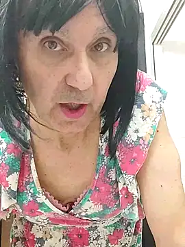 Snapshot of Emily_de_Carla chatting on November 2025 03:55:02 PM Emily de Carla online show from November 2025 03:55:02 PM