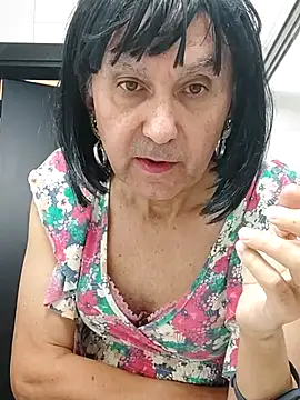 Snapshot of Emily_de_Carla chatting on November 2025 04:40:01 PM Emily de Carla online show from November 2025 04:40:01 PM