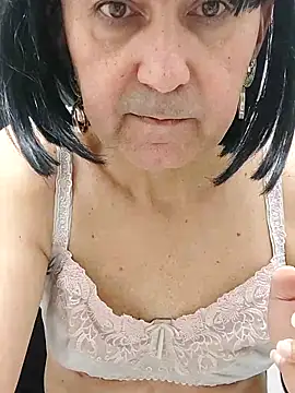 Snapshot of Emily_de_Carla chatting on November 2025 07:40:01 AM Emily de Carla online show from November 2025 07:40:01 AM