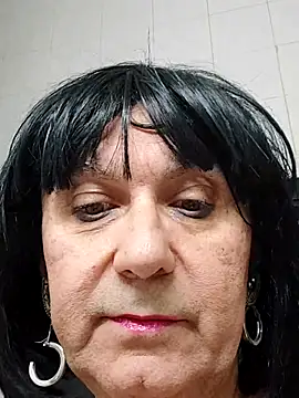 Snapshot of Emily_de_Carla chatting on November 2025 04:00:02 PM Emily de Carla online show from November 2025 04:00:02 PM