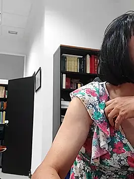 Snapshot of Emily_de_Carla chatting on November 2025 03:45:01 PM Emily de Carla online show from November 2025 03:45:01 PM