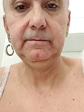 Snapshot of Emily_de_Carla chatting on December 2025 07:24:01 AM Emily de Carla online show from December 2025 07:24:01 AM