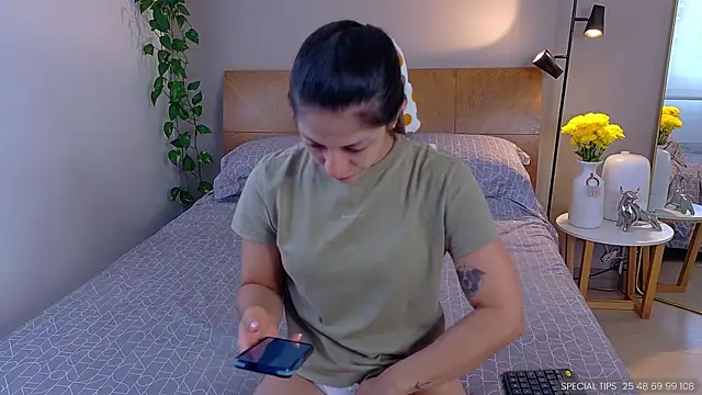 sarah rayy online show from September 2025 07:39:02 PM