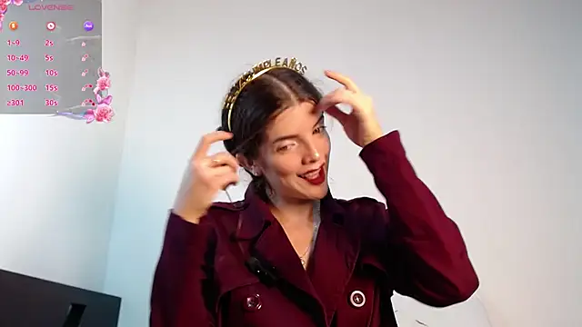 Snapshot of Alahia_skyy chatting on November 2025 10:05:01 AM Alahia skyy online show from November 2025 10:05:01 AM