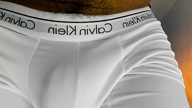 latinhotmuscle online show from April 2026 07:47:02 AM