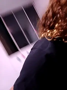 Snapshot of Vikyvoyeur chatting on September 2025 04:01:02 AM Vikyvoyeur online show from September 2025 04:01:02 AM