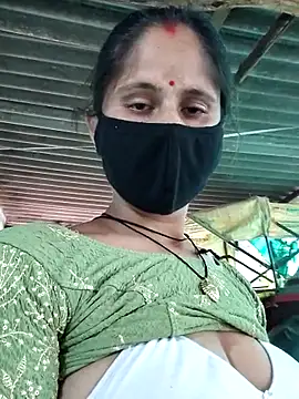 Snapshot of Hot-ilaiy chatting on September 2025 10:20:02 AM Hot-ilaiy online show from September 2025 10:20:02 AM