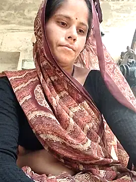 Snapshot of Hot-ilaiy chatting on October 2025 07:09:02 AM Hot-ilaiy online show from October 2025 07:09:02 AM