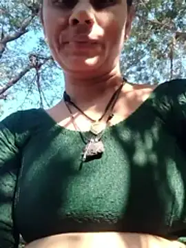 Snapshot of Hot-ilaiy chatting on December 2025 06:41:02 AM Hot-ilaiy online show from December 2025 06:41:02 AM