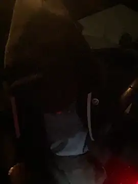 XanderOzzz online show from December 2025 02:21:01 AM