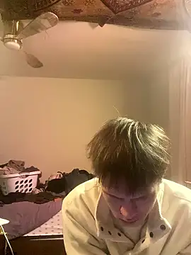 XanderOzzz online show from December 2025 06:51:01 AM